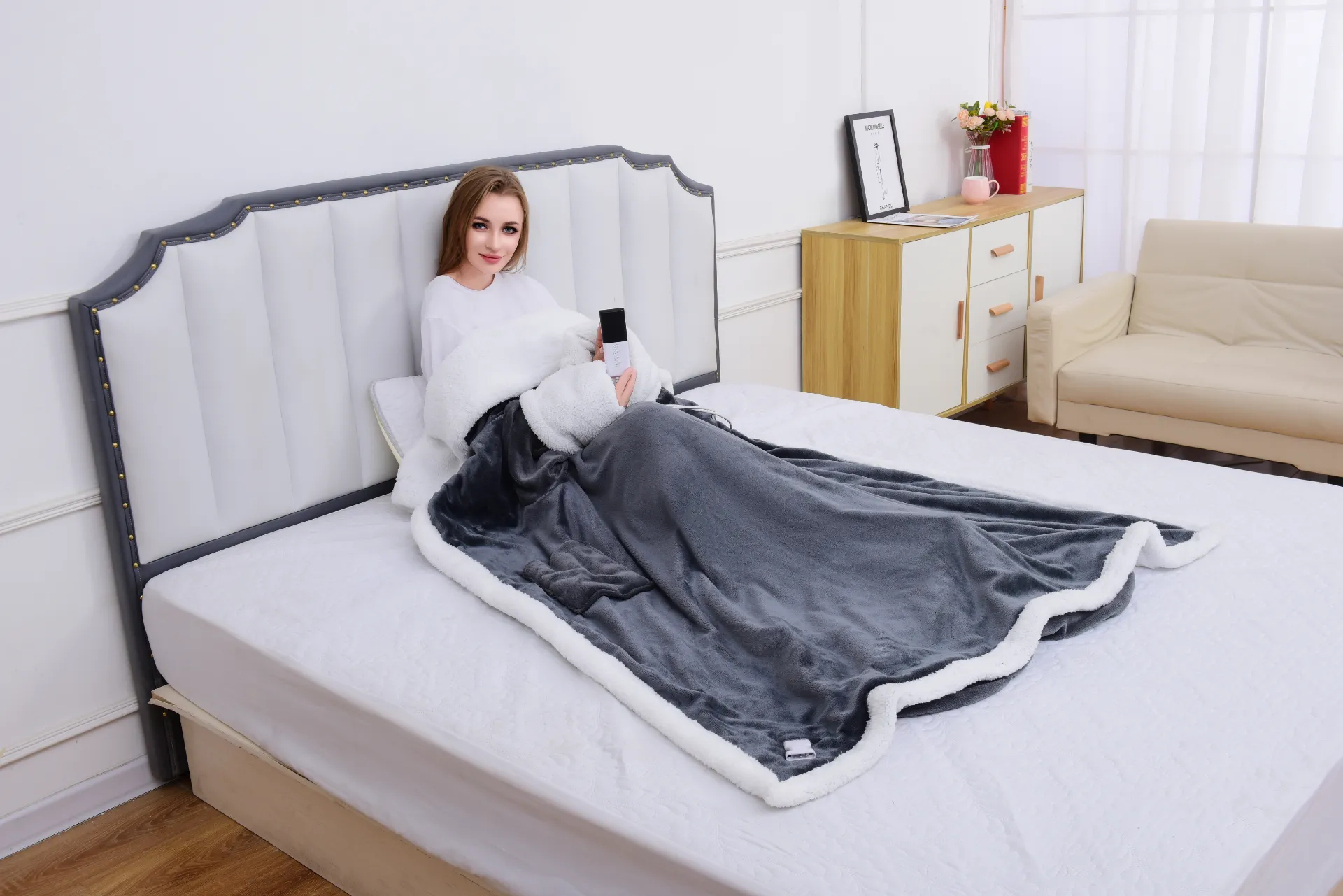 Revolutionize Your Comfort: Discover the Cordless Heated Blanket Advantage